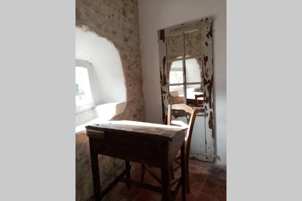 Character Filled House Overlooking The River Cesse Bize-Minervois Exterior foto